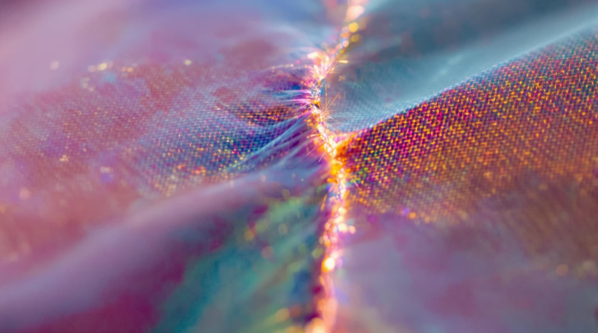 an imagine of a fabric repairing itself